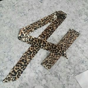 🎀🎉Beautiful twillys set of two🎉🎀